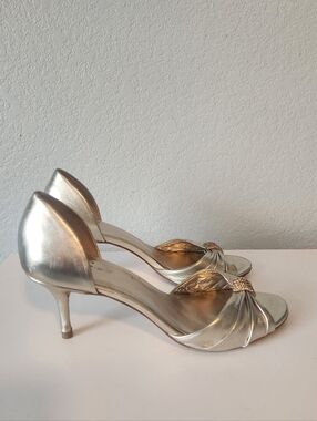Pelle Moda Metallic Gold Open-Toe Knotted D'Orsay Heels